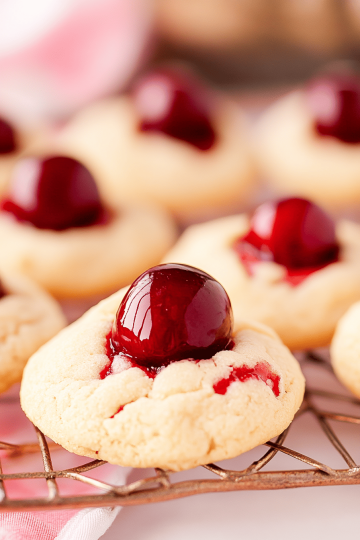 Cherry cheesecake cookies